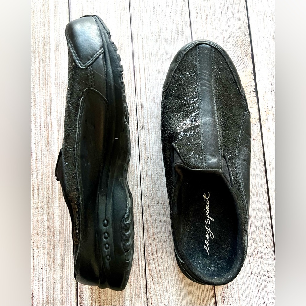 Easy Spirit Traveltime Glitter Clogs